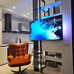 Center Easy_luxury شقة *